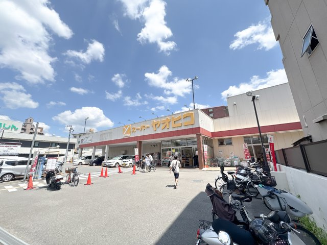 吉田ビルの玄関