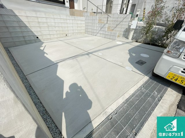 芦屋市朝日ケ丘　第1期　新築一戸建ての駐車場|駐車スペース！散水栓があるので、こまめに愛車を洗えます！