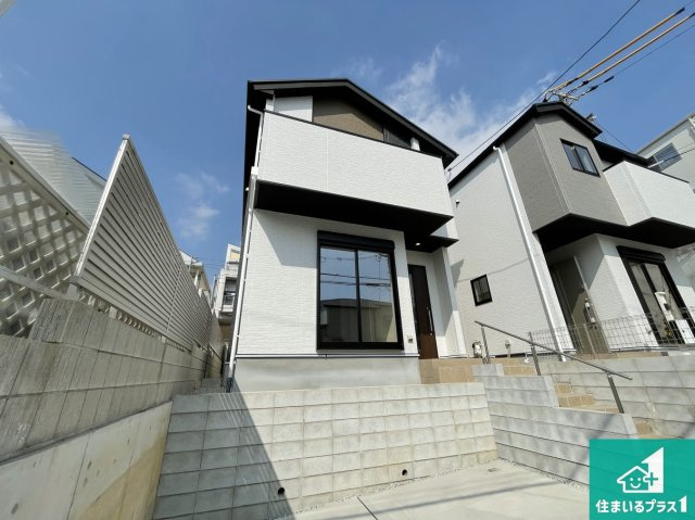 芦屋市朝日ケ丘　第1期　新築一戸建ての外観|安心の10年保証！外観を美しく保ち、雨水で汚れを落とします！気になることがありましたら、お気軽にお問い合わせください！