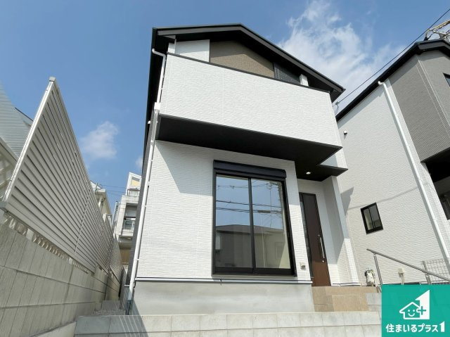 芦屋市朝日ケ丘　第1期　新築一戸建ての外観|安心の10年保証！外観を美しく保ち、雨水で汚れを落とします！気になることがありましたら、お気軽にお問い合わせください！