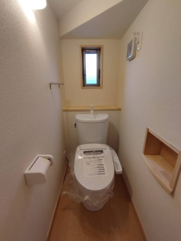 【内観：施工例】の画像