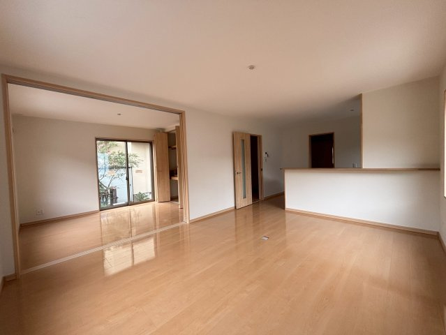 【居間・リビング】の画像