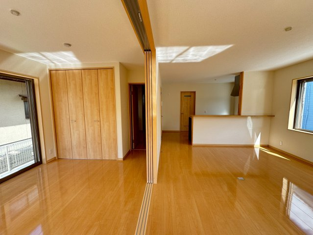 【居間・リビング】の画像