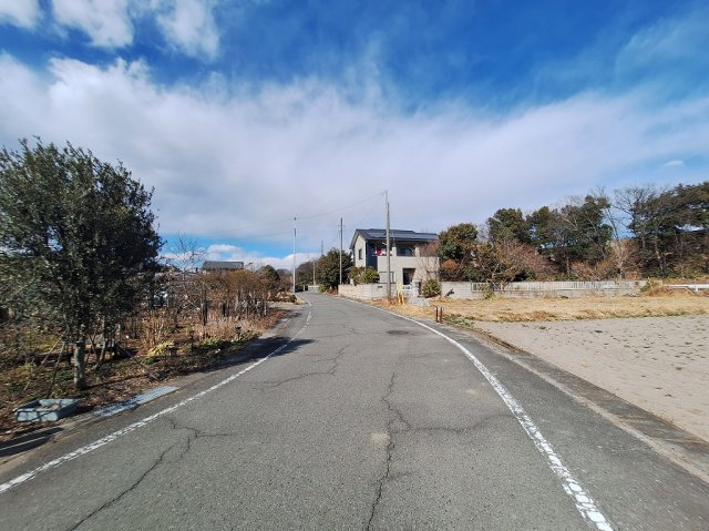 高崎市下斎田町売土地 B区画の前面道路含む現地写真