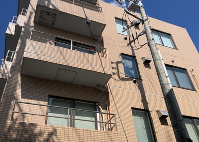 【外観】 | 八王子ＪＣビル | 土地を買う際、住む地域の自治体や福祉の補助制度にも注目してみましょう。子供や老人の医療補助やゴミ出しのルールなど、自治体によってルールに大きな違いがあるため、暮らしやすい土地で判断するとよいでしょう。