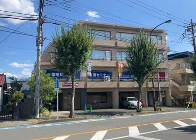 【外観】 | 八王子ＪＣビル | 隣家の土地はどうなっているのか、生活利便施設が近くにあるのか、学校まで近いかなど、お客様のライフスタイルにあわせたイメージが重要です。また、近くにあると困る施設が近くにないかも確認するといいでしょう。