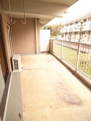 【バルコニー】 | エコガーデン　Ｃ棟 | 広々としたバルコニー。