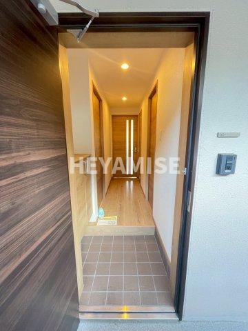 グランドステージ西山の玄関