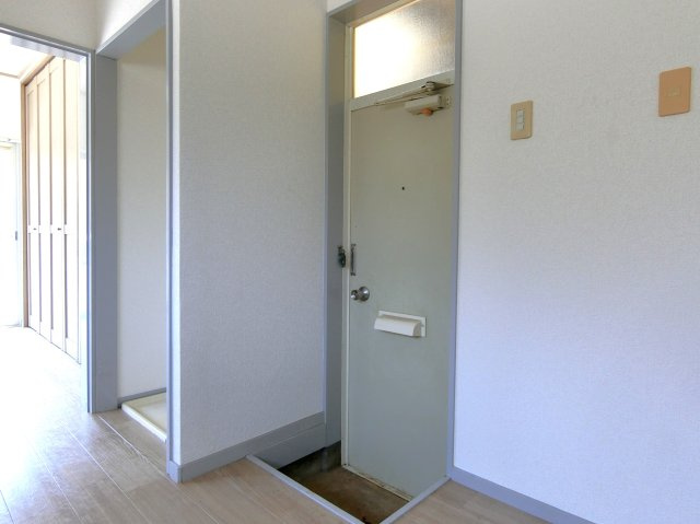 アメニティケントの玄関