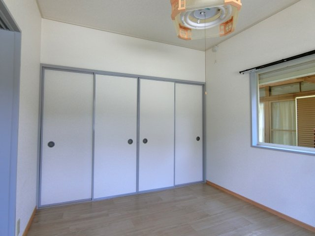 アメニティケントの洋室