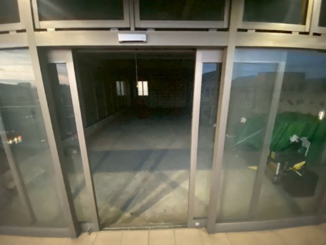 ファーストエイド２４の内装|店舗入口