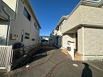 中古住宅　上佐波1丁目の前面道路含む現地写真