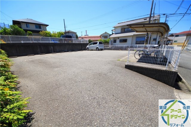 谷口ハイツⅡの駐車場