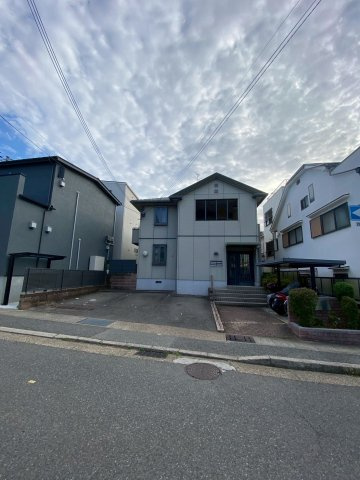 シャーメゾン上野