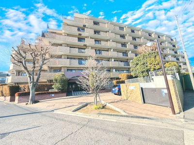 【外観】 | 戸塚パーク・ホームズ | ◆管理体制良好なマンションです。清潔感のあるエントランスに開放感のある住環境。