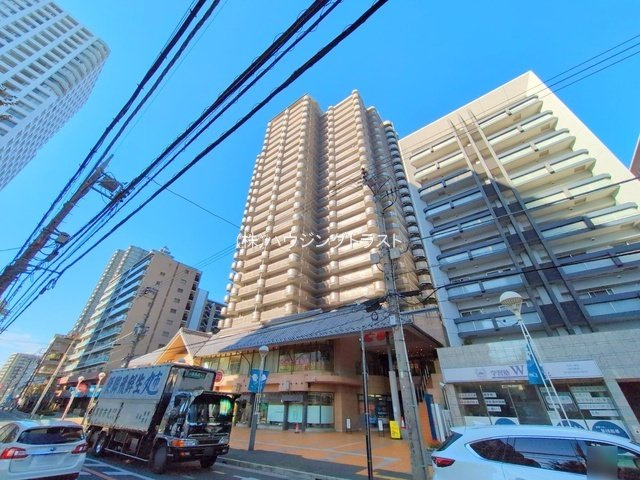 仲介手数料無料　コンセールタワー所沢の外観