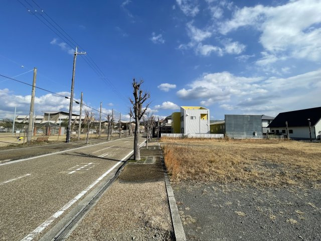 有田郡広川町広・土地・56898の前面道路含む現地写真