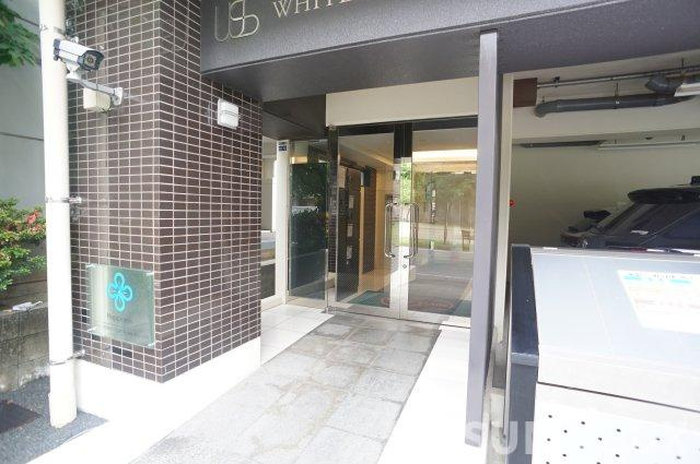 熊本市中央区新大江１丁目の賃貸マンションのエントランス
