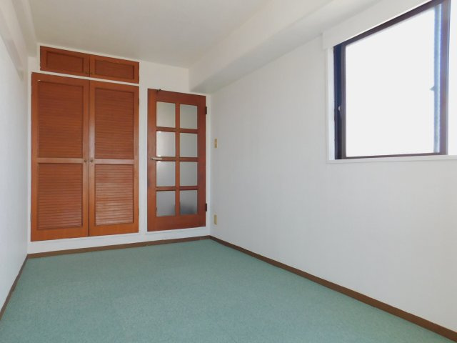 パールシティ町屋の洋室