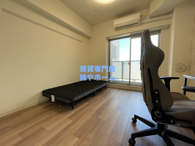 プレサンス難波フィールドの居間・リビング|使いやすいリビングです