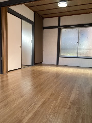 幸手市西2丁目貸家の洋室