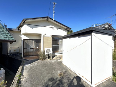 【外観】 | 龍湖瀬町貸家 | 倉庫もお使いください