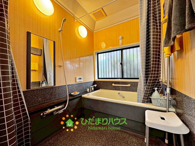 久喜市中妻　中古一戸建ての浴室