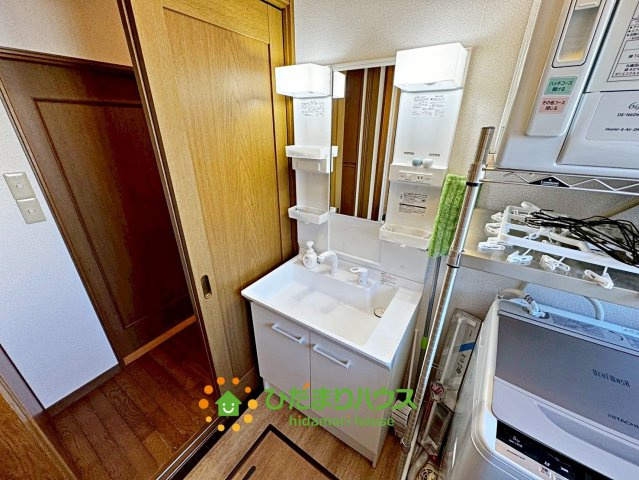 久喜市中妻　中古一戸建ての独立洗面台|新品に交換済です♪