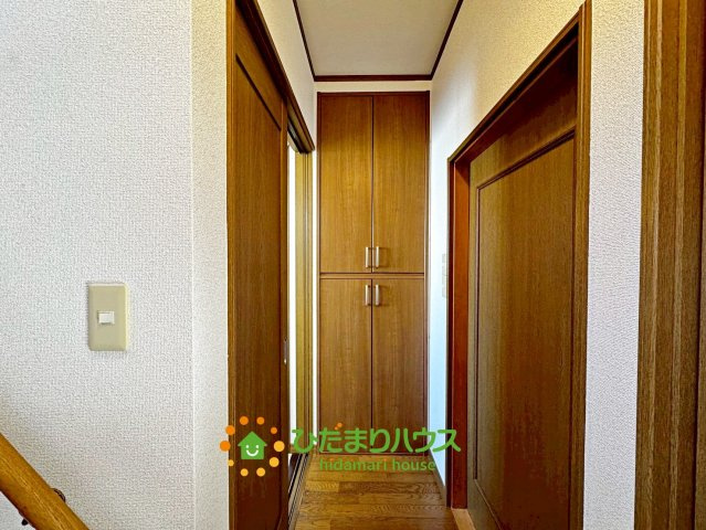 久喜市中妻　中古一戸建ての収納|廊下部分の収納です。