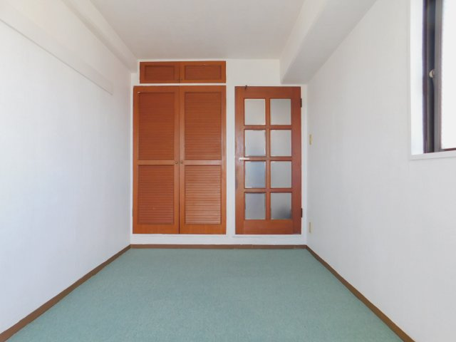 パールシティ町屋の洋室