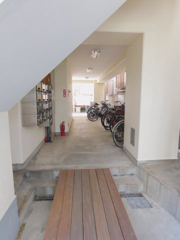 パールシティ町屋のエントランス