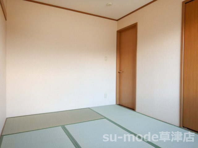 【寝室】 | リバティスペースI | 落ち着いた色調の寝室です