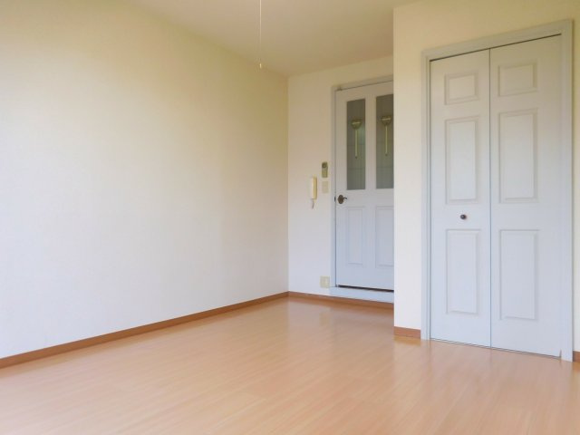 プレリュード津之江の洋室