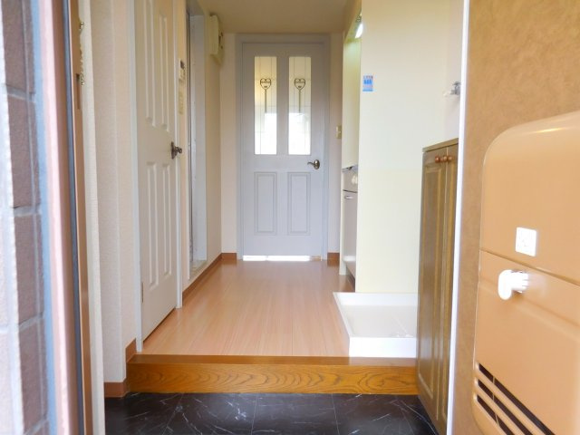 プレリュード津之江の玄関