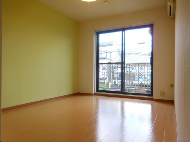 プレリュード津之江の居間・リビング