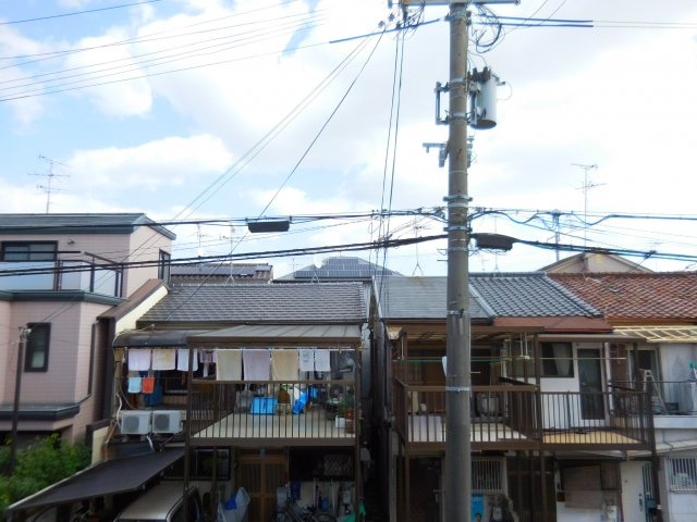 プレリュード津之江の駐車場