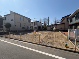 【前面道路含む現地写真】