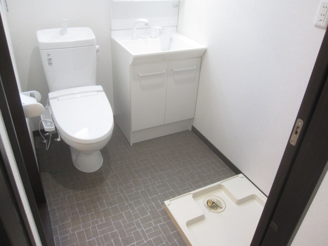 【洗面所】 | アイリスライフ山陵 | 洗面、トイレ、室内洗濯機置場