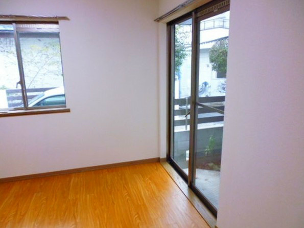 メゾンロンノルの居間・リビング