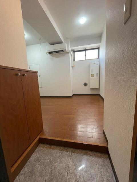 シューズＢＯＸ完備