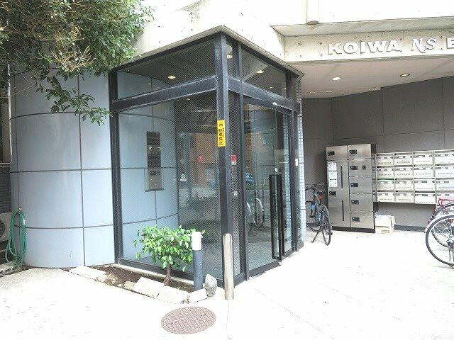 エントランス　オートロック完備