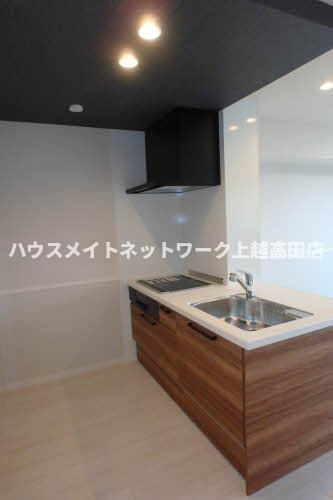 ロイヤルエステートⅡのキッチン|キッチン