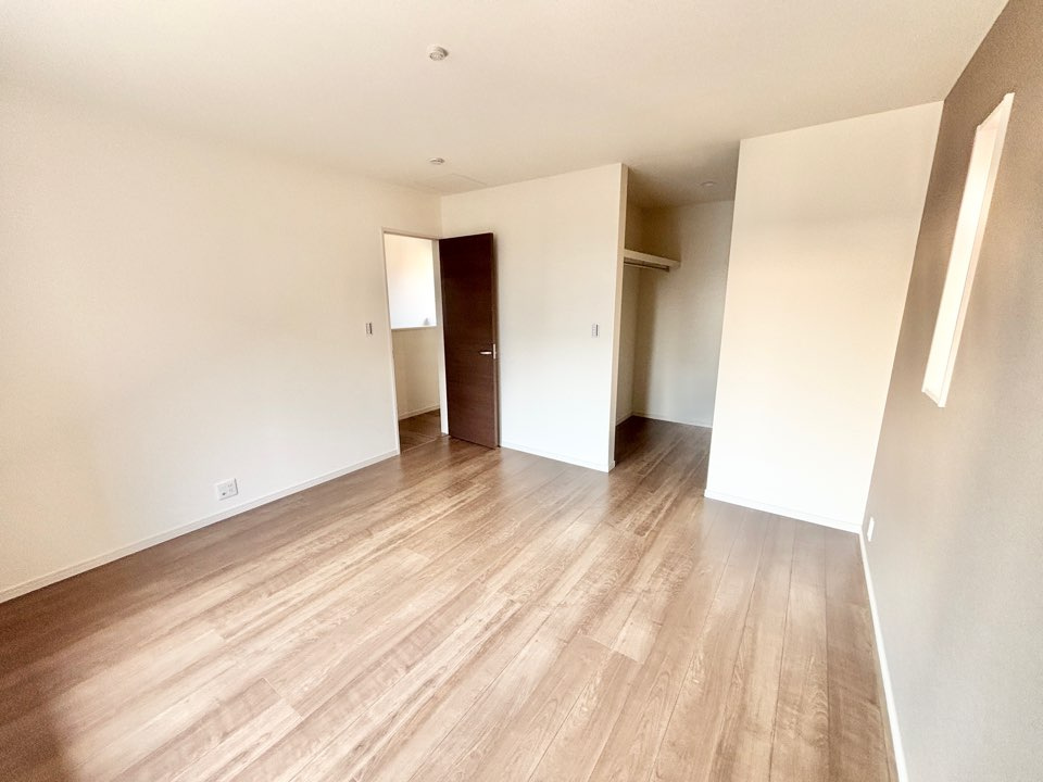 リーブルガーデン蟹江町西之森　全1棟　新築戸建の洋室|広々とした洋室です