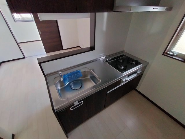 神戸市長田区房王寺町３丁目のアパートのキッチン|システムキッチン（ガス3口）