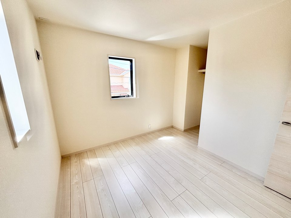 リーブルガーデン蟹江町本町九丁目　全3棟　新築住宅の洋室