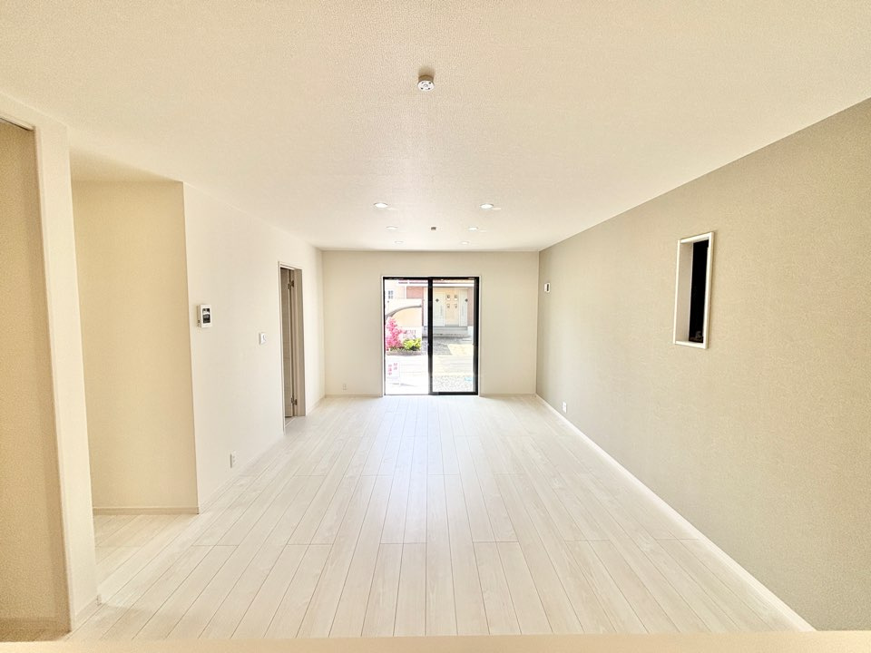 リーブルガーデン蟹江町本町九丁目　全3棟　新築住宅の居間・リビング