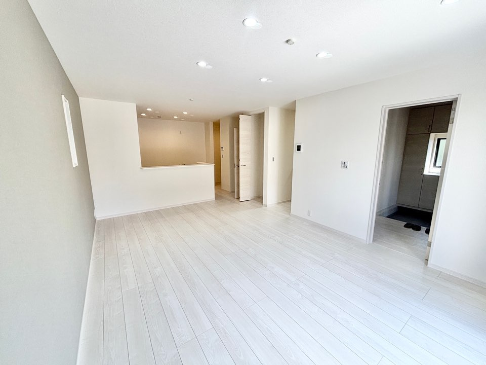 リーブルガーデン蟹江町本町九丁目　全3棟　新築住宅の居間・リビング