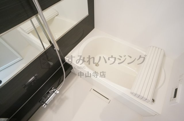 シティライツ中山寺の浴室