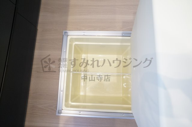 シティライツ中山寺の収納