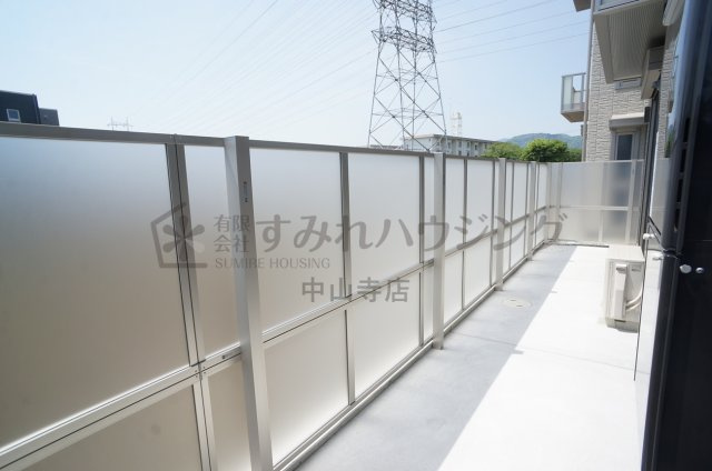 シティライツ中山寺のバルコニー